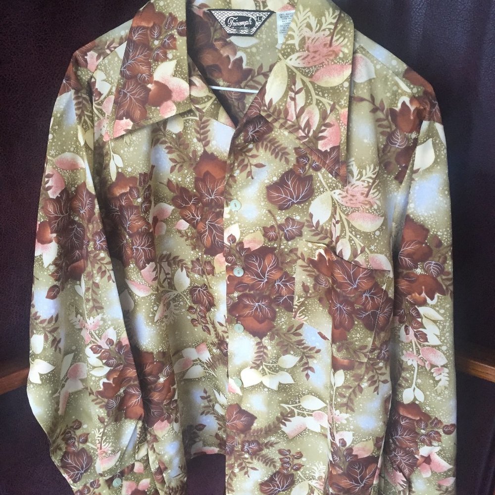 Vintage Disco era L shirt. Triumph of CA